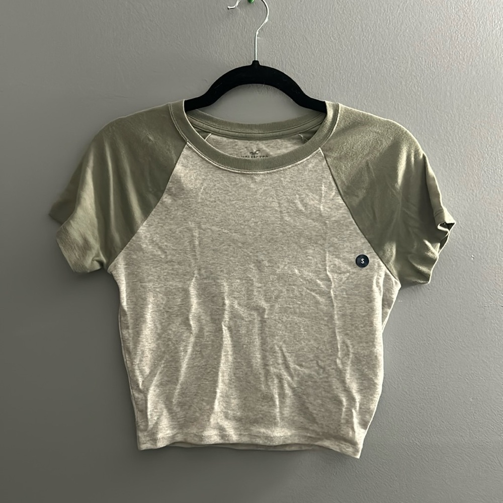 Hollister Baby Tee